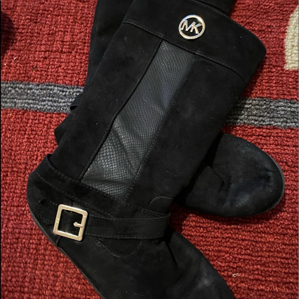 Nice kids Michael Kors knee high boots size 3.